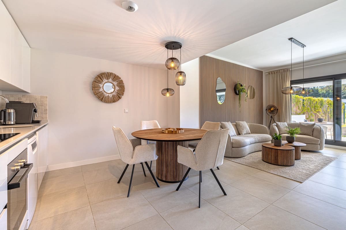 2 chambre Appartement à vendre à Estepona avec piscine garage - 495 000 € (Ref: 9723473)