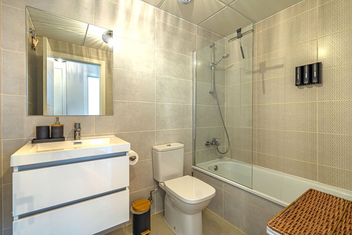 2 chambre Appartement à vendre à Estepona avec piscine garage - 495 000 € (Ref: 9723473)