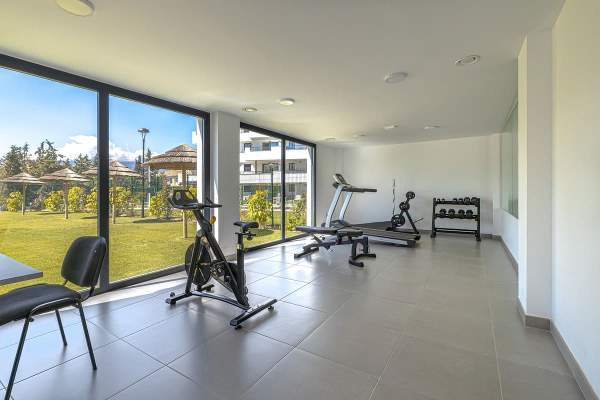 2 chambre Appartement à vendre à Estepona avec piscine garage - 495 000 € (Ref: 9723473)