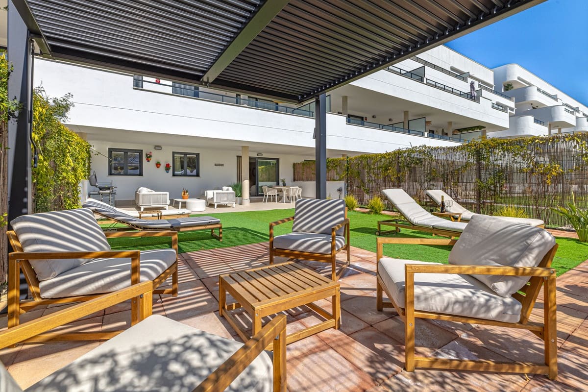 2 chambre Appartement à vendre à Estepona avec piscine garage - 495 000 € (Ref: 9723473)