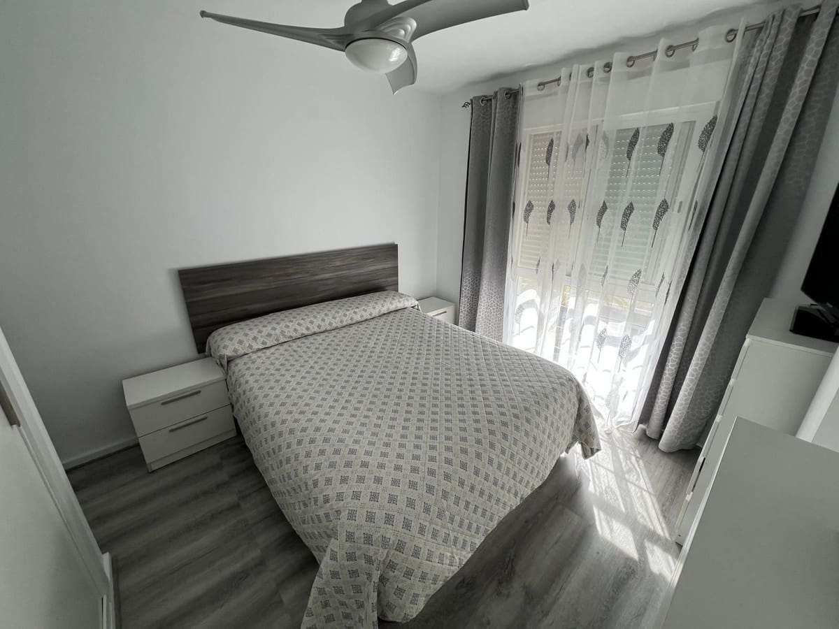 2 sovrum Lägenhet till salu i Estepona med pool garage - 365 000 € (Ref: 9723474)