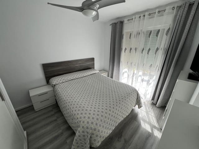 2 sovrum Lägenhet till salu i Estepona med pool garage - 365 000 € (Ref: 9723474)