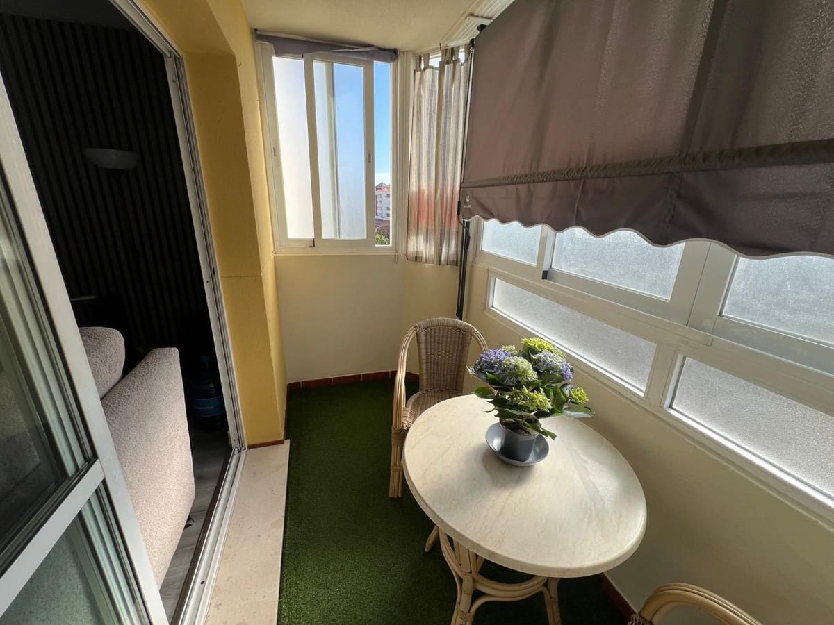 2 sovrum Lägenhet till salu i Estepona med pool garage - 365 000 € (Ref: 9723474)