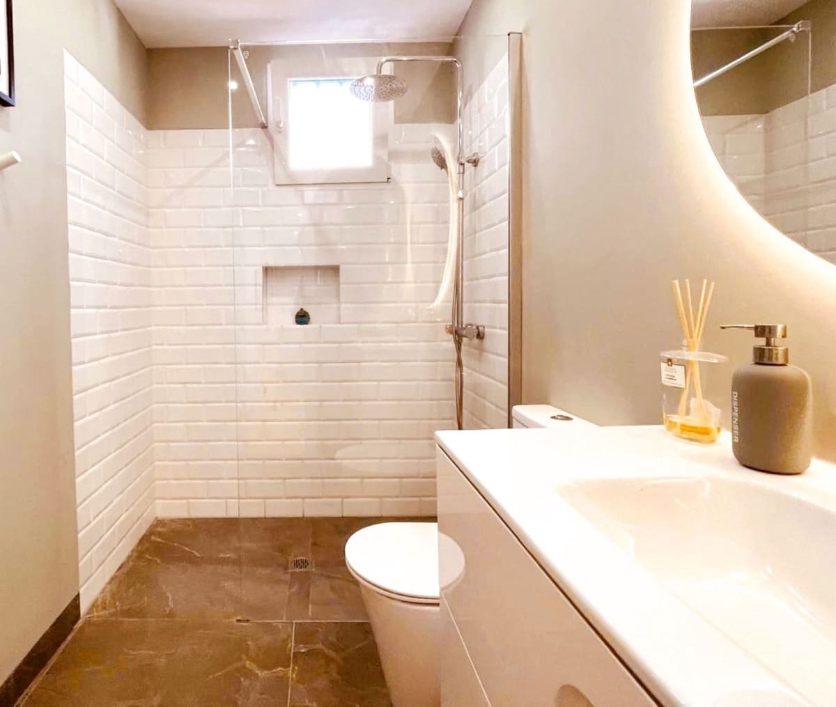 4 chambre Villa/Maison à vendre à La Duquesa / Puerto de la Duquesa avec piscine - 775 000 € (Ref: 9723478)