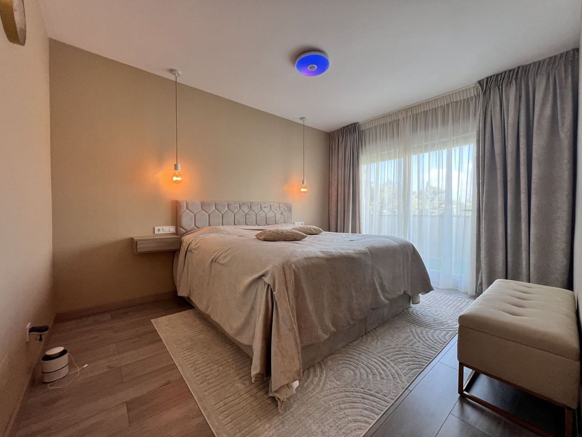 3 quarto Casa em Banda para venda em Estepona com piscina garagem - 795 000 € (Ref: 9723482)