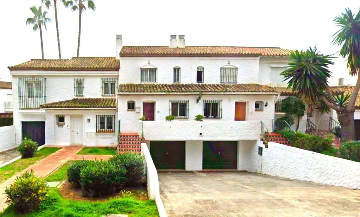 1 camera da letto Casa in vendita in El Paraiso con piscina - 297.000 € (Rif: 9723491)