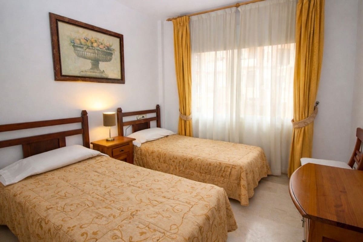 2 bedroom Apartment for sale in Golden Mile with pool garage - € 650,000 (Ref: 9724898)