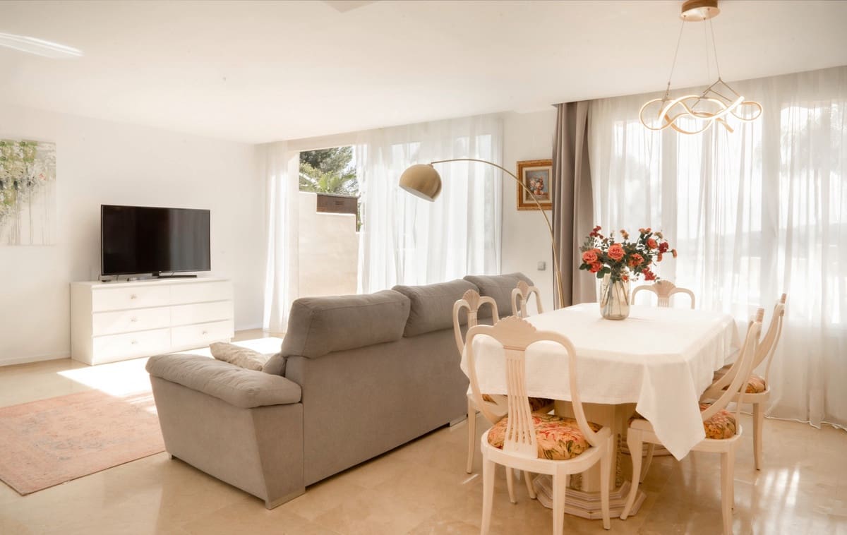 Apartamento de 2 habitaciones en Benahavís en venta con piscina garaje - 430.000 € (Ref: 9724904)