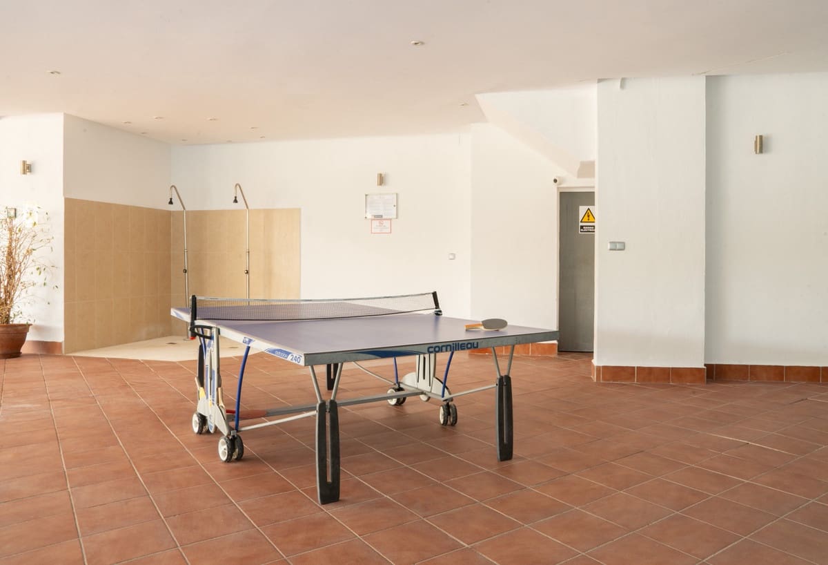 Apartamento de 2 habitaciones en Benahavís en venta con piscina garaje - 430.000 € (Ref: 9724904)