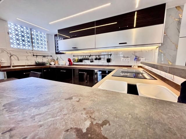 2 chambre Penthouse à vendre à Marbella - 545 000 € (Ref: 9724957)