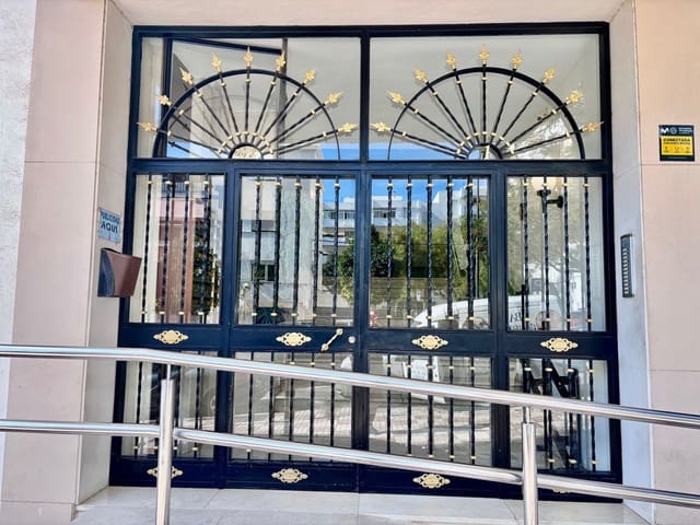 2 chambre Penthouse à vendre à Marbella - 545 000 € (Ref: 9724957)