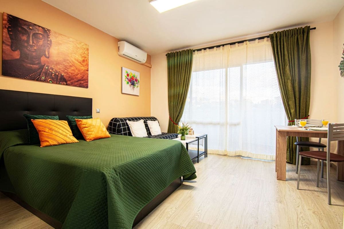 Studio à vendre à Benalmadena avec piscine - 235 000 € (Ref: 9731222)