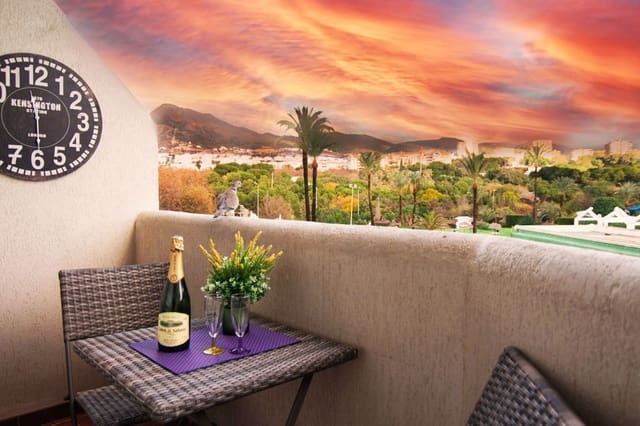 Studio à vendre à Benalmádena avec piscine - 235 000 € (Ref: 9731222)