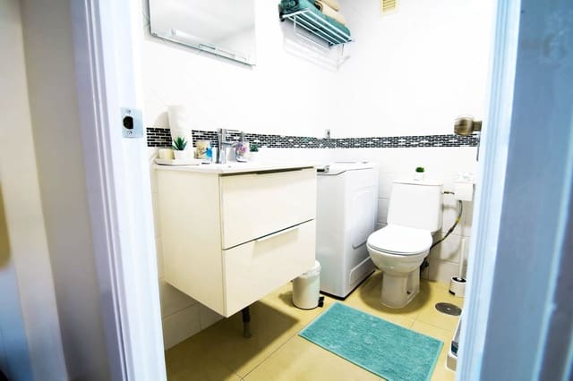 Studio à vendre à Benalmádena avec piscine - 235 000 € (Ref: 9731222)