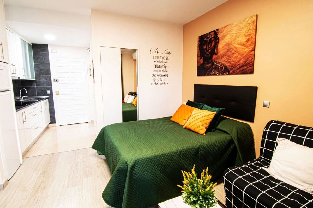 Studio à vendre à Benalmadena avec piscine - 235 000 € (Ref: 9731222)