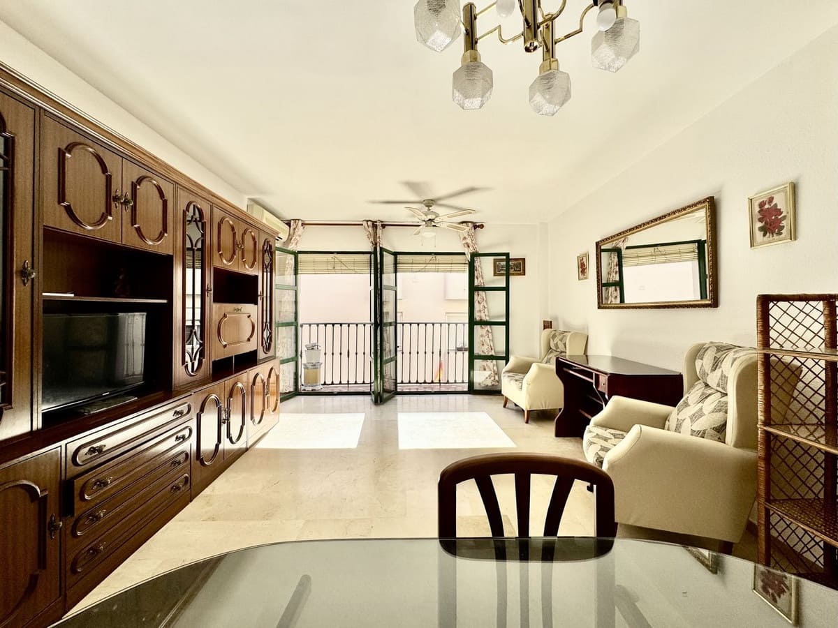 3 makuuhuone Huoneisto myytävänä paikassa Fuengirola - 339 000 € (Ref: 9733468)