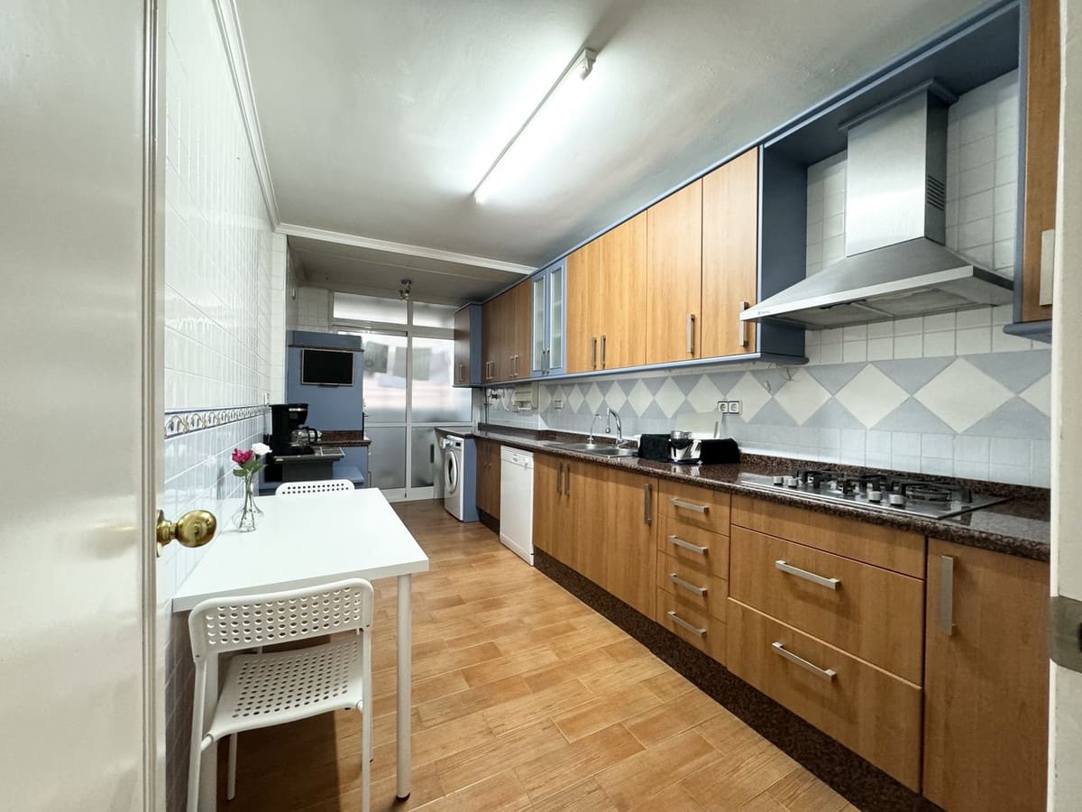 4 quarto Apartamento para venda em Fuengirola com garagem - 420 000 € (Ref: 9733469)