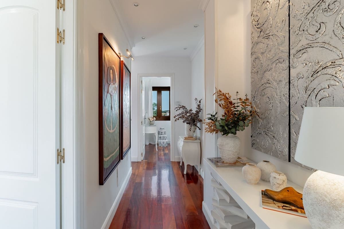 4 slaapkamer Villa te koop in La Sierrezuela met zwembad garage - € 1.449.000 (Ref: 9733470)