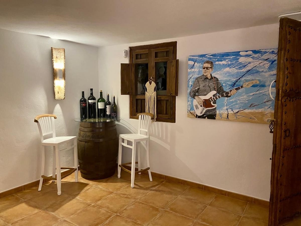 4 slaapkamer Villa te koop in La Sierrezuela met zwembad garage - € 1.449.000 (Ref: 9733470)