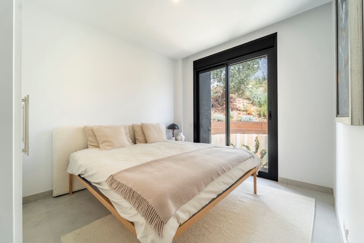 3 soverom Penthouse til salgs i Marbella med svømmebasseng garasje - € 1 795 000 (Ref: 9736036)