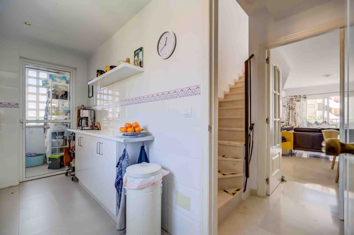 3 chambre Penthouse à vendre à Mijas avec piscine - 399 000 € (Ref: 9736060)