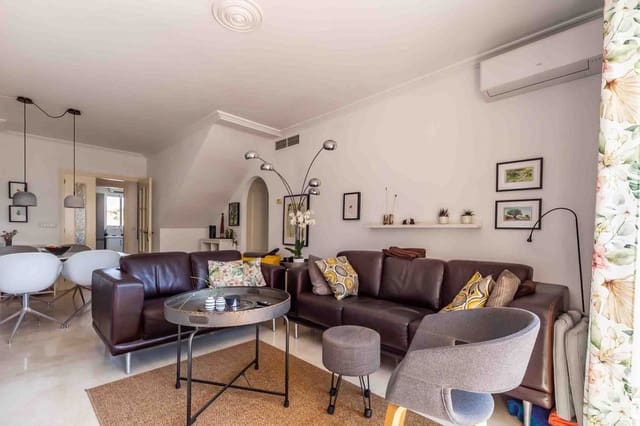 Ático de 3 habitaciones en Mijas en venta con piscina - 399.000 € (Ref: 9736060)