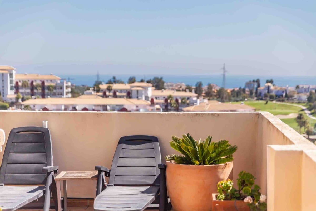 3 chambre Penthouse à vendre à Mijas avec piscine - 399 000 € (Ref: 9736060)