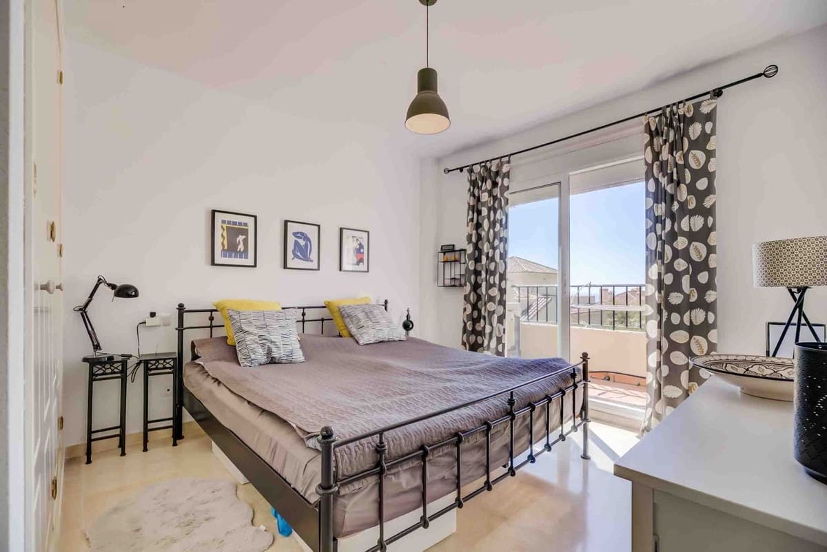 3 chambre Penthouse à vendre à Mijas avec piscine - 399 000 € (Ref: 9736060)