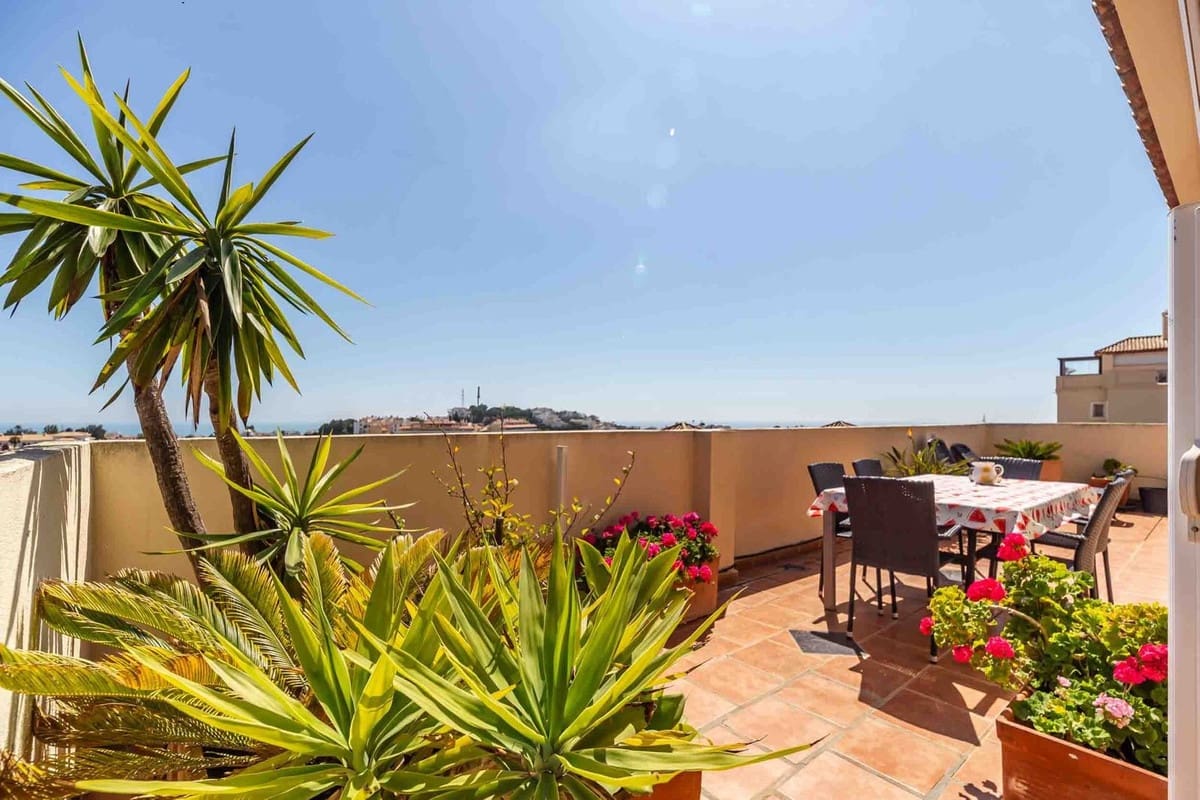 3 chambre Penthouse à vendre à Mijas avec piscine - 399 000 € (Ref: 9736060)