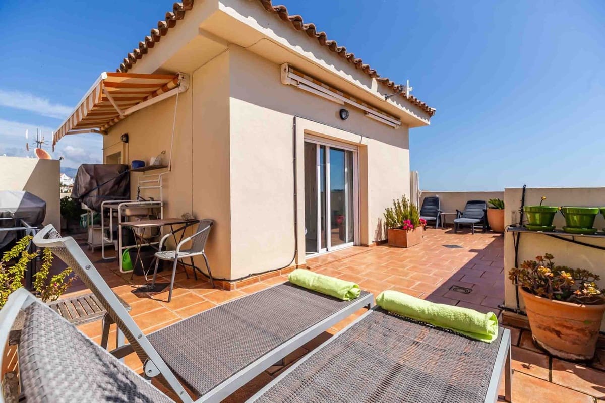 3 chambre Penthouse à vendre à Mijas avec piscine - 399 000 € (Ref: 9736060)