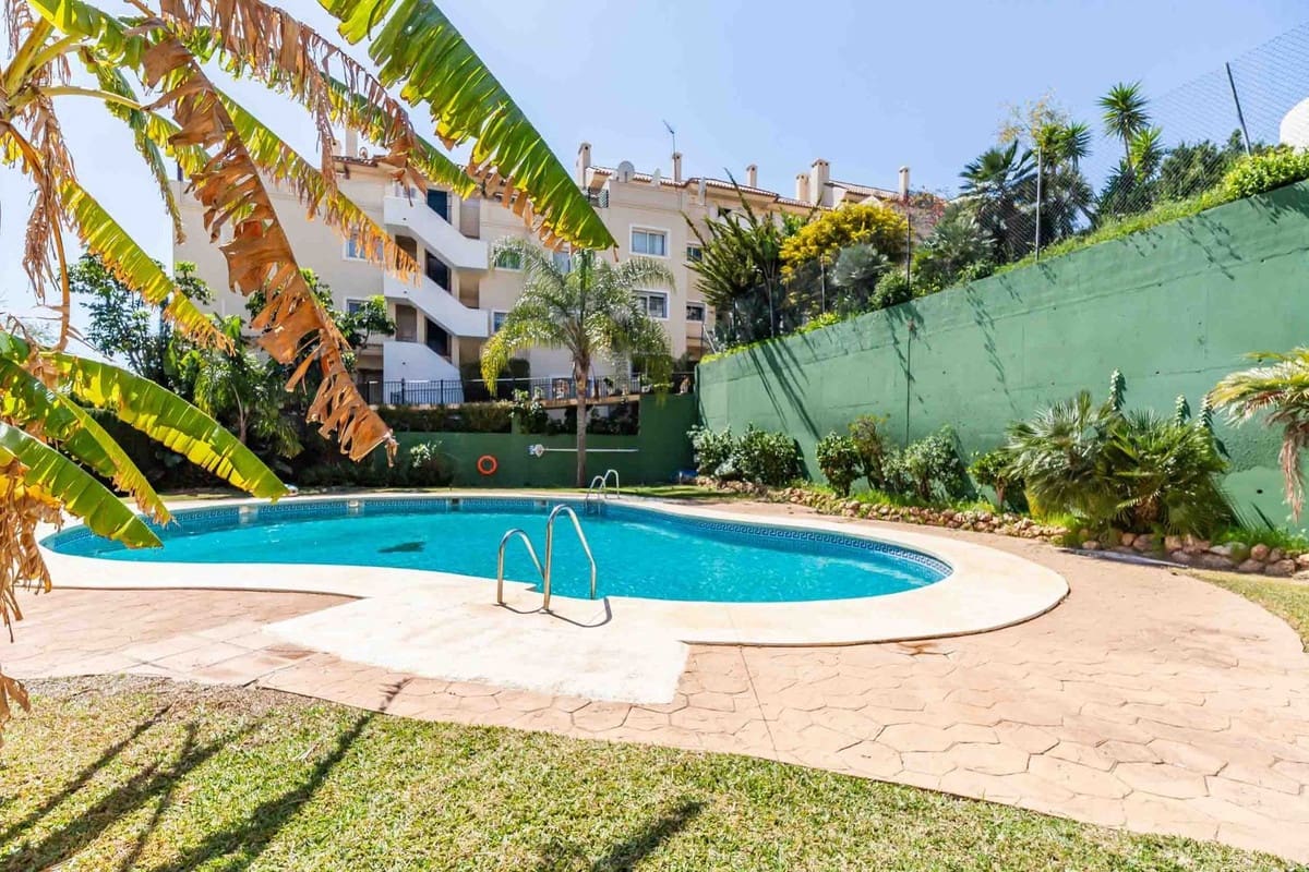 3 chambre Penthouse à vendre à Mijas avec piscine - 399 000 € (Ref: 9736060)