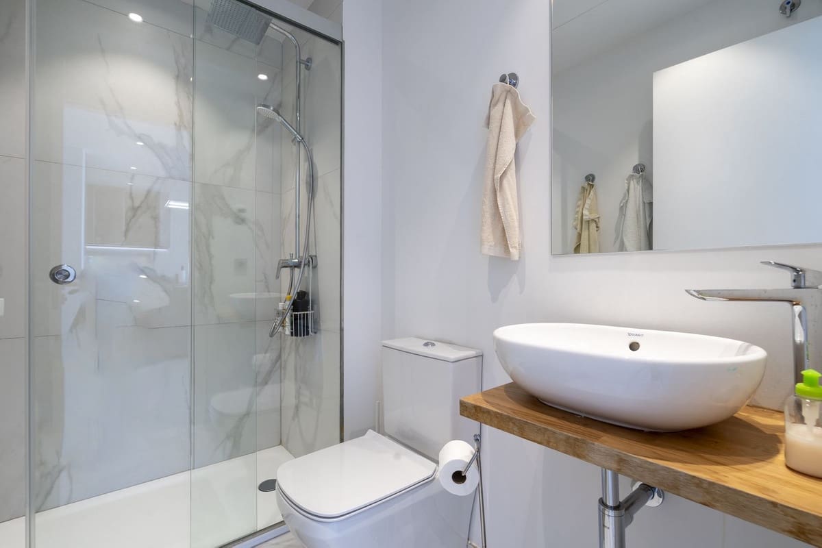 2 sovrum Takvåning till salu i Fuengirola med pool garage - 885 000 € (Ref: 9736076)