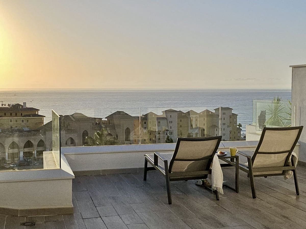 3 soveværelse Byhus til salg i Fuengirola med swimmingpool garage - € 899.000 (Ref: 9736158)