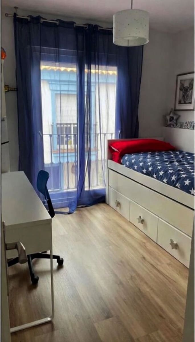 4 soveværelse Byhus til salg i Marbella med swimmingpool garage - € 840.000 (Ref: 9737035)