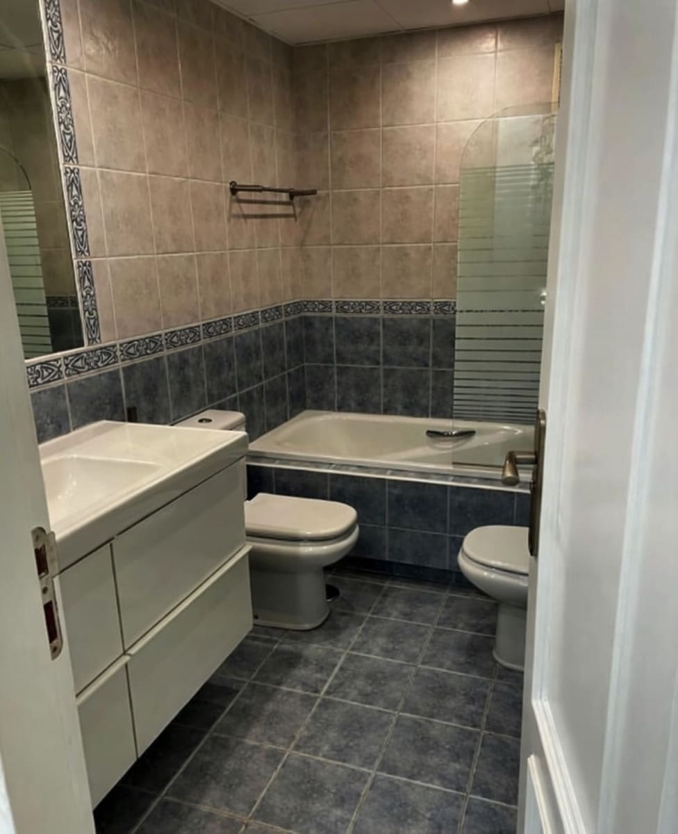 4 soveværelse Byhus til salg i Marbella med swimmingpool garage - € 840.000 (Ref: 9737035)