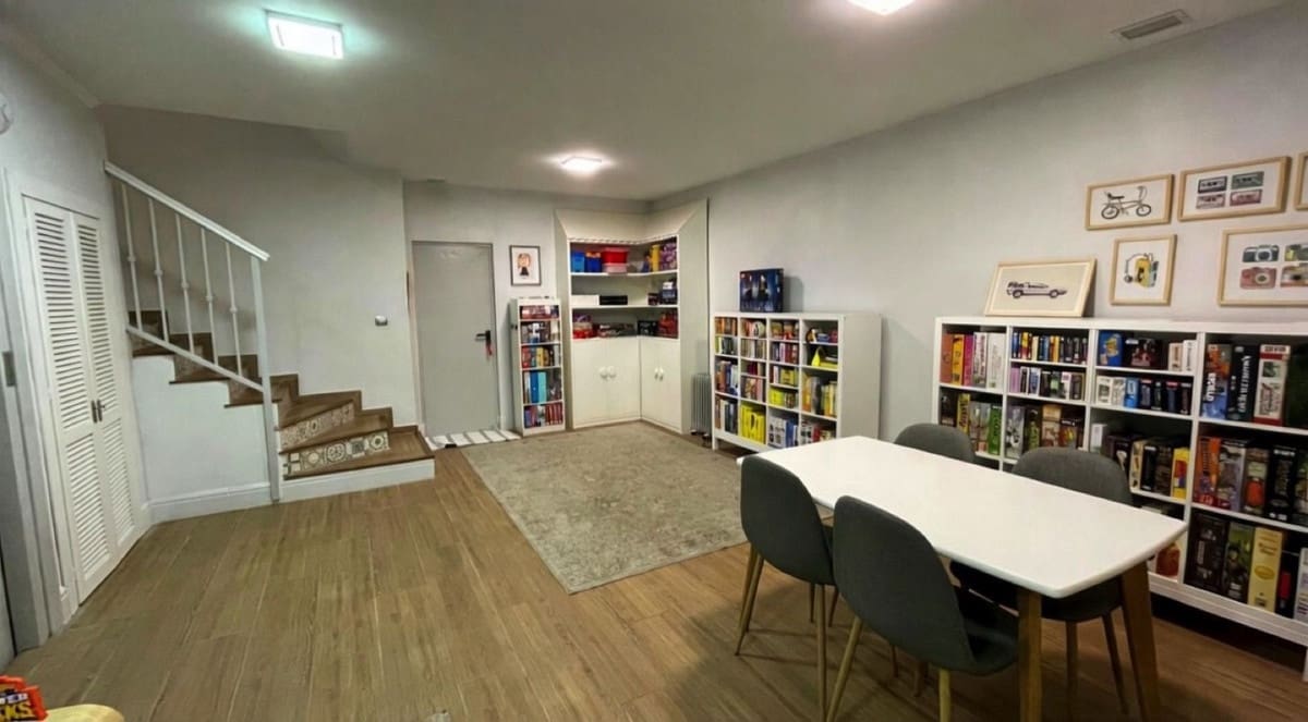 4 soveværelse Byhus til salg i Marbella med swimmingpool garage - € 840.000 (Ref: 9737035)