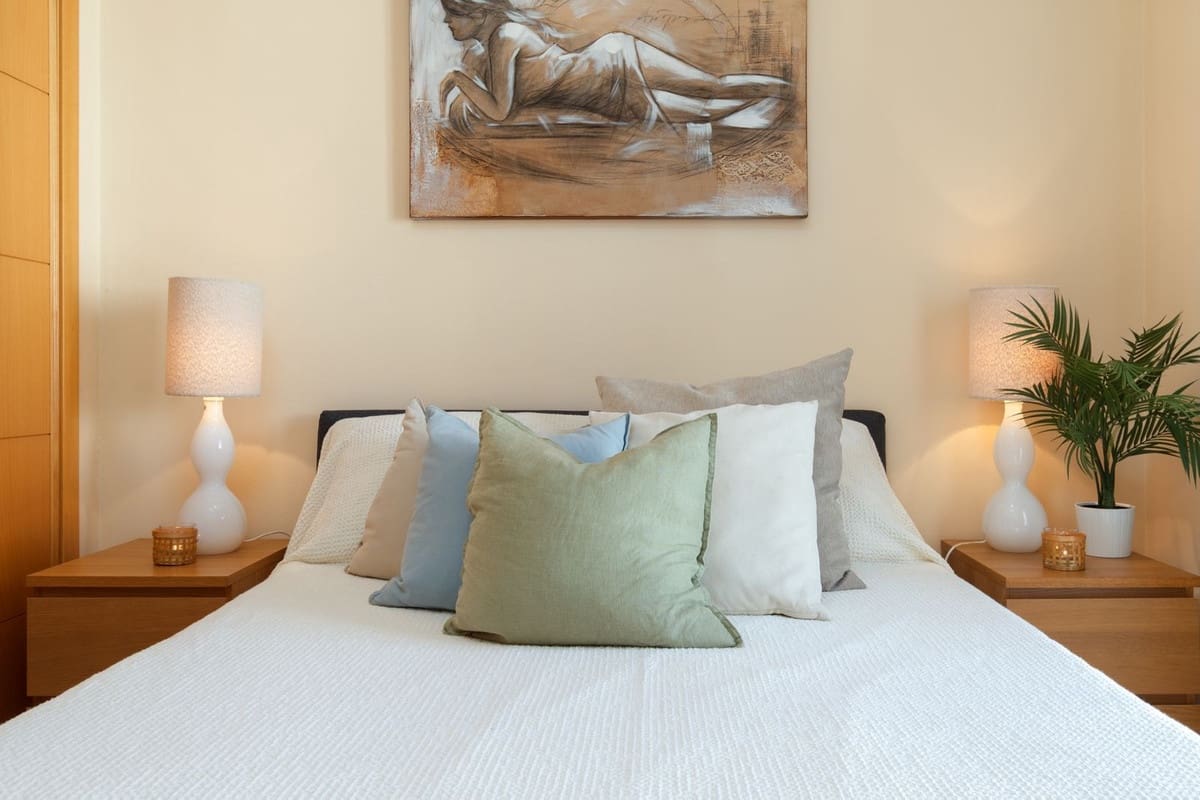 2 soverom Penthouse til salgs i La Duquesa / Puerto de la Duquesa med svømmebasseng garasje - € 295 000 (Ref: 9737055)