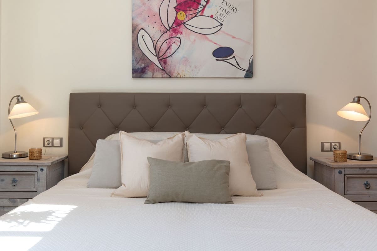 2 soverom Penthouse til salgs i La Duquesa / Puerto de la Duquesa med svømmebasseng garasje - € 295 000 (Ref: 9737055)