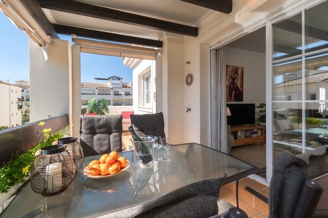 2 soveværelse Penthouse til salg i La Duquesa / Puerto de la Duquesa, Manilva med swimmingpool garage - € 295.000 (Ref: 9737055)