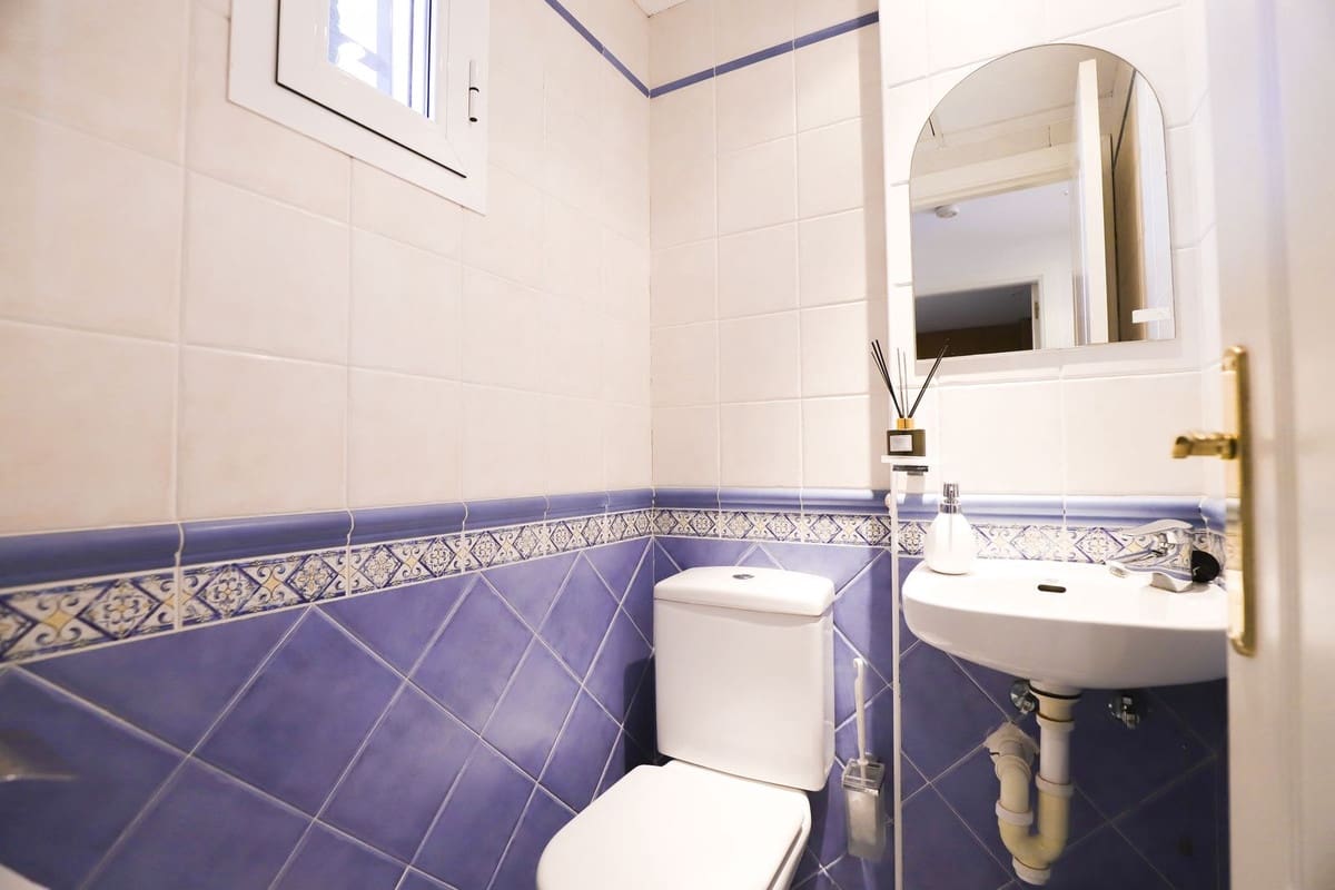 3 soverom Hus til salgs i Marbella med svømmebasseng garasje - € 569 000 (Ref: 9737107)