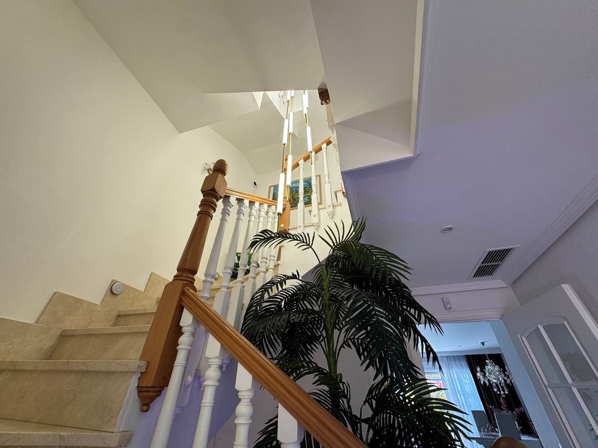 4 soverom Hus til salgs i Calahonda med svømmebasseng garasje - € 620 000 (Ref: 9737134)