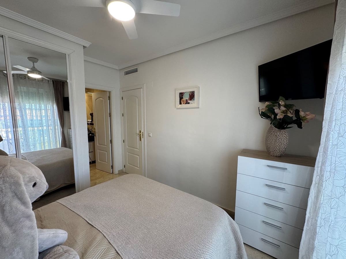 4 soverom Hus til salgs i Calahonda med svømmebasseng garasje - € 620 000 (Ref: 9737134)