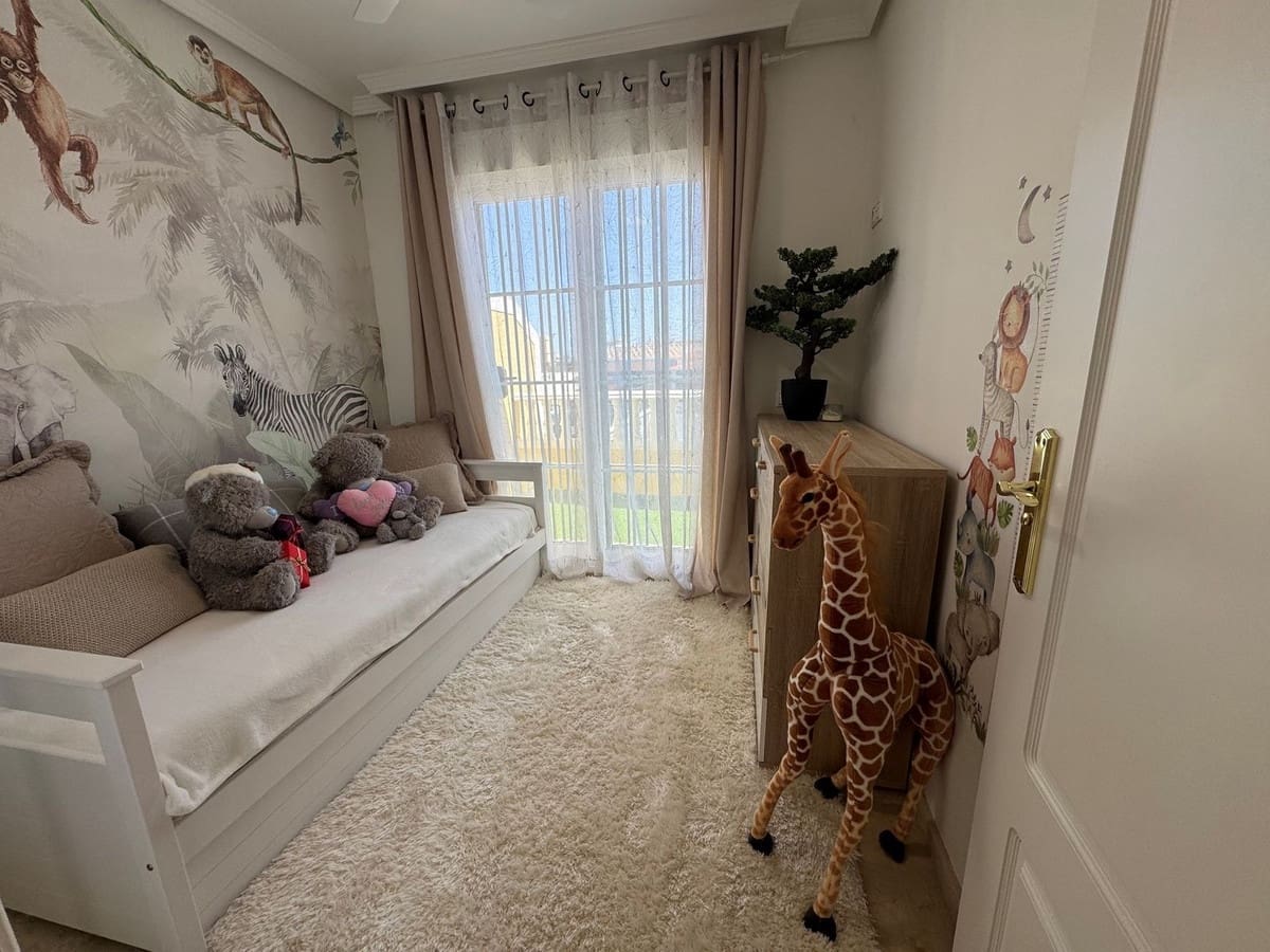 4 soverom Hus til salgs i Calahonda med svømmebasseng garasje - € 620 000 (Ref: 9737134)