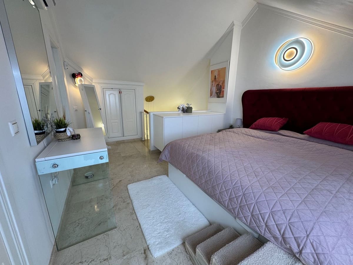 4 soverom Hus til salgs i Calahonda med svømmebasseng garasje - € 620 000 (Ref: 9737134)