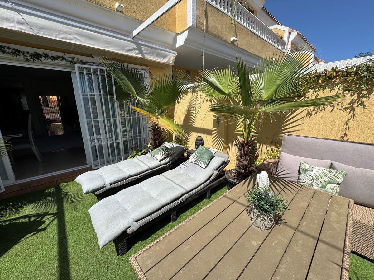 4 soverom Hus til salgs i Calahonda med svømmebasseng garasje - € 620 000 (Ref: 9737134)