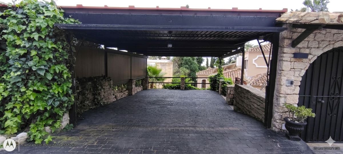 3 sovrum Villa till salu i Rio Real med pool garage - 1 699 000 € (Ref: 9737152)