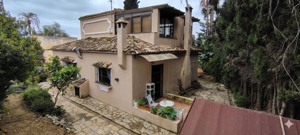 3 sovrum Villa till salu i Rio Real med pool garage - 1 699 000 € (Ref: 9737152)