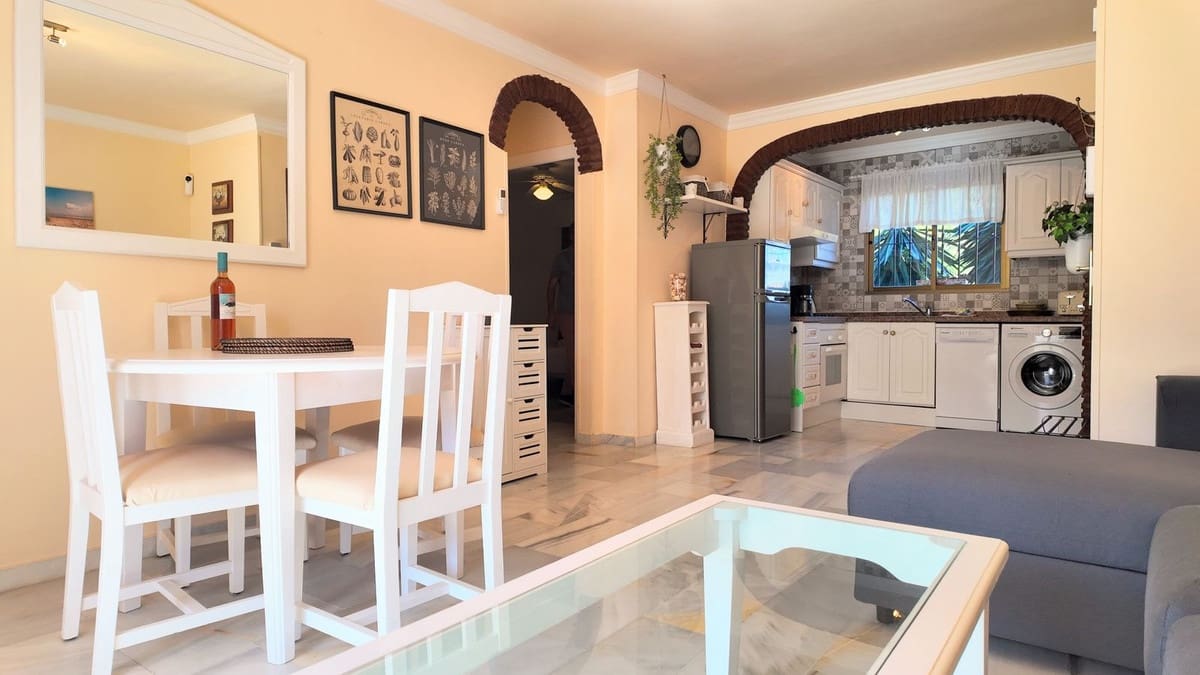 2 quarto Apartamento para venda em Las Lagunas de Mijas com piscina - 258 000 € (Ref: 9737178)
