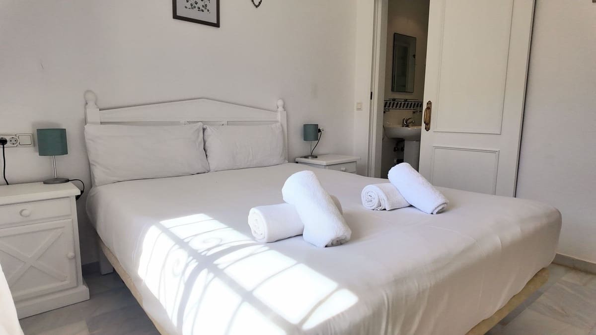 2 quarto Apartamento para venda em Las Lagunas de Mijas com piscina - 258 000 € (Ref: 9737178)