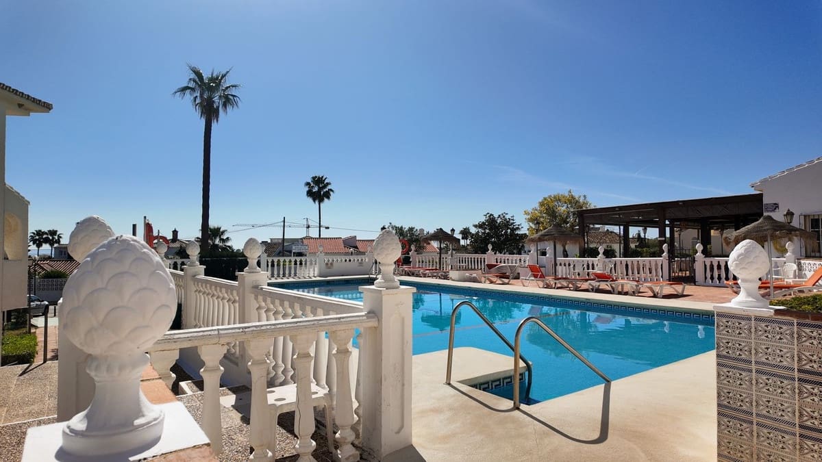 2 quarto Apartamento para venda em Las Lagunas de Mijas com piscina - 258 000 € (Ref: 9737178)